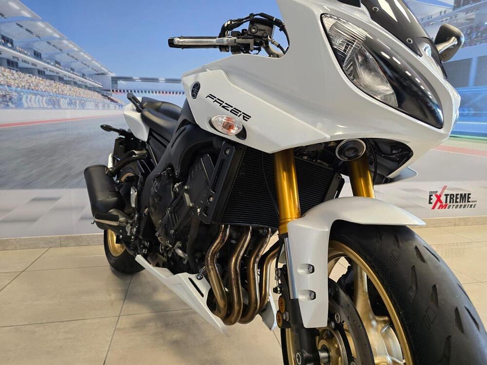 Yamaha Fazer 8 (2010 - 16) (4)