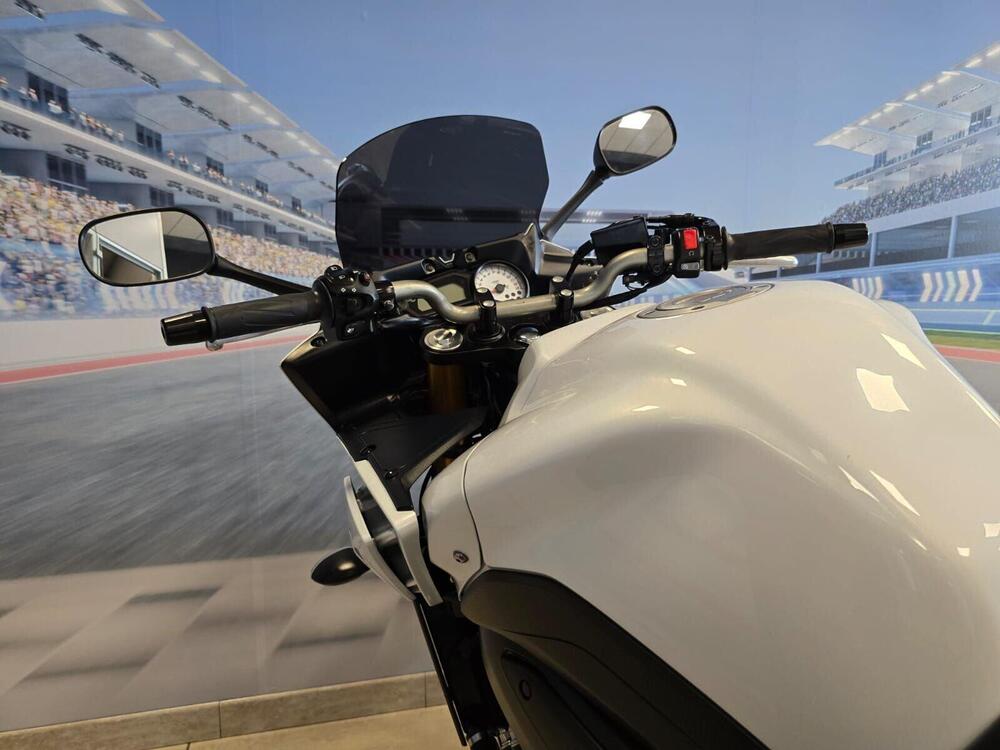 Yamaha Fazer 8 (2010 - 16) (9)