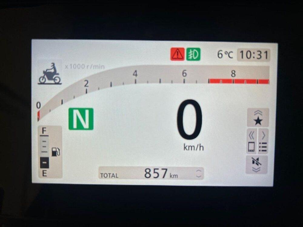 Honda X-ADV 750 DCT Travel (2021 - 24) (6)