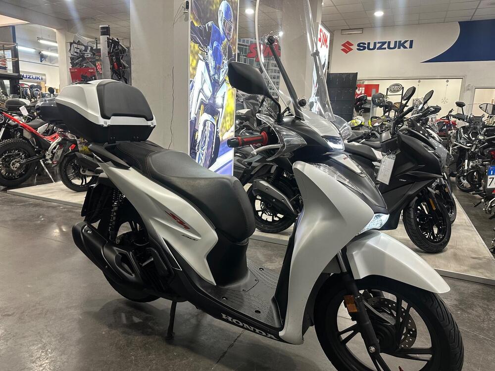 Honda SH 150i (2024 - 25) (5)