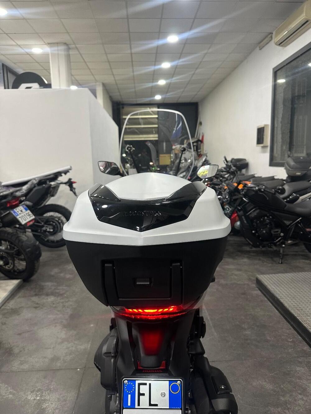 Honda SH 150i (2024 - 25) (8)