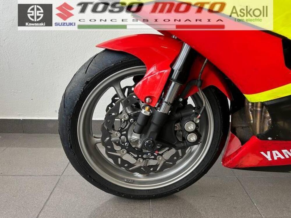 Yamaha YZF R6 (2008 - 09) (7)