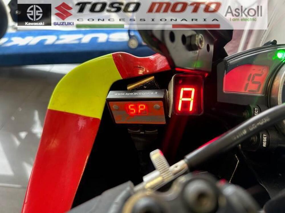 Yamaha YZF R6 (2008 - 09) (12)