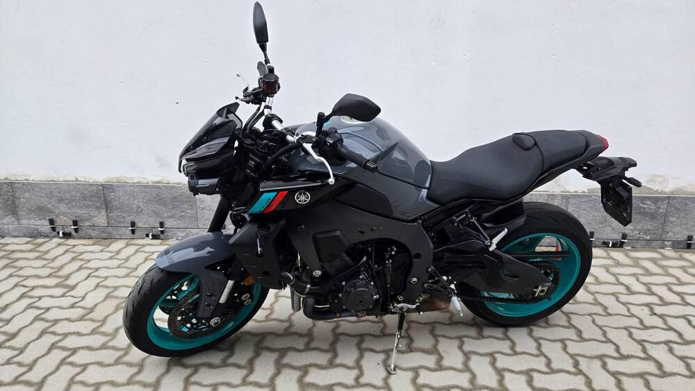 Yamaha MT-10 (2022 - 25) (3)