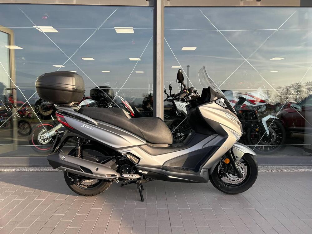 Kymco X-Town 300i (2021 - 24) (2)
