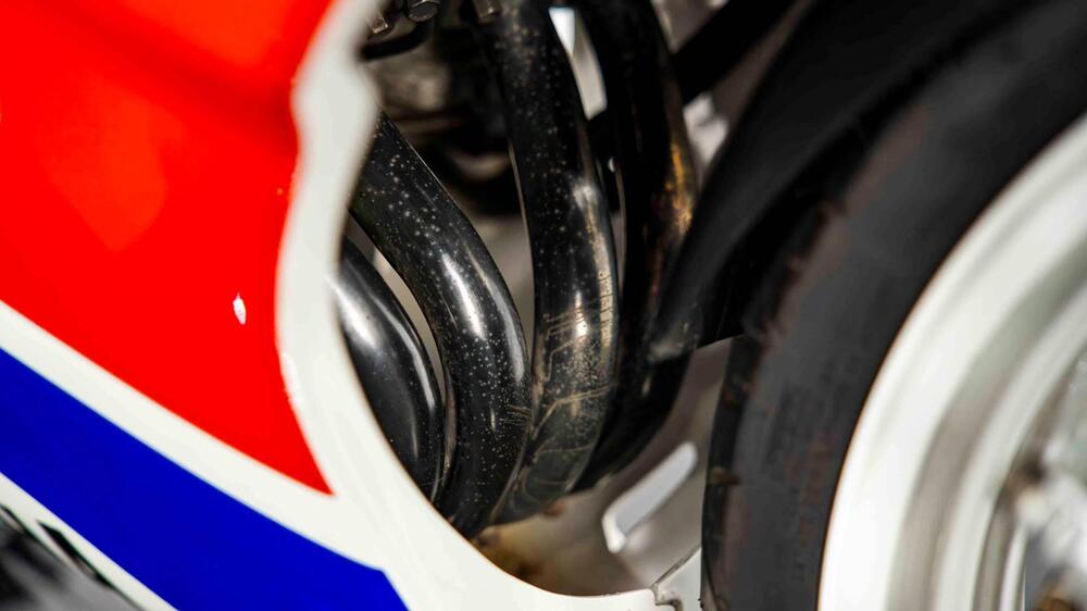 Yamaha FZR 250 R (19)