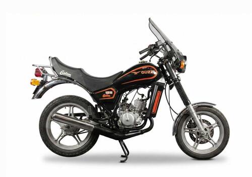 Moto Guzzi Custom 125