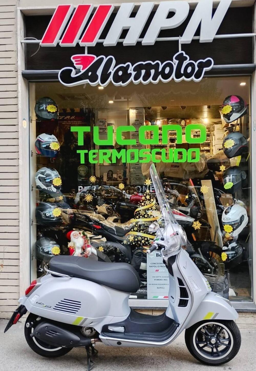 Vespa GTS 300 Super Tech (2023 - 24) (3)