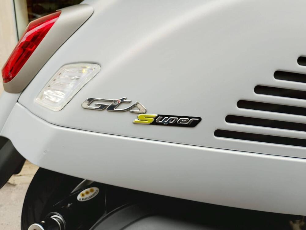 Vespa GTS 300 Super Tech (2023 - 24) (5)