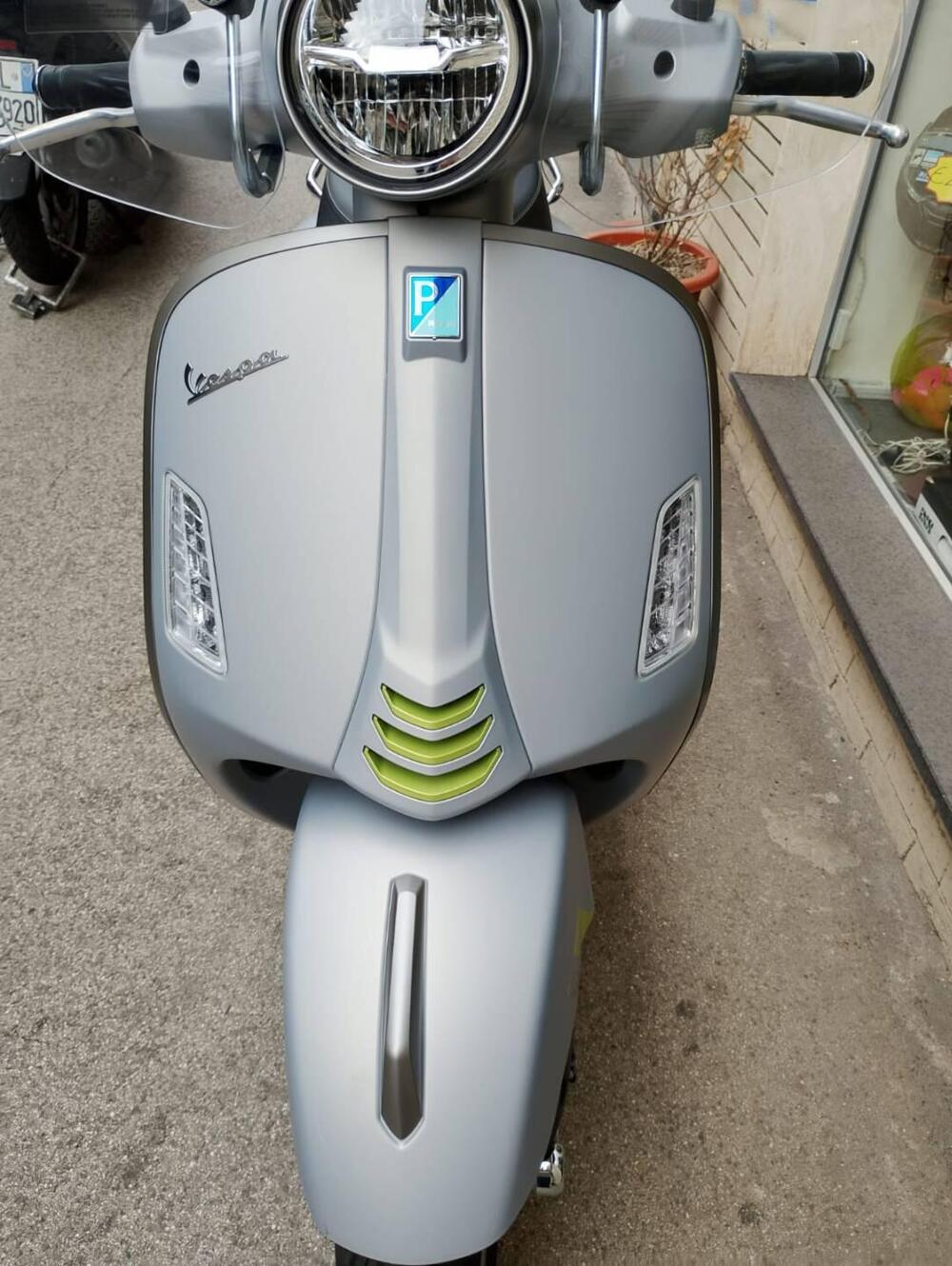 Vespa GTS 300 Super Tech (2023 - 24) (7)