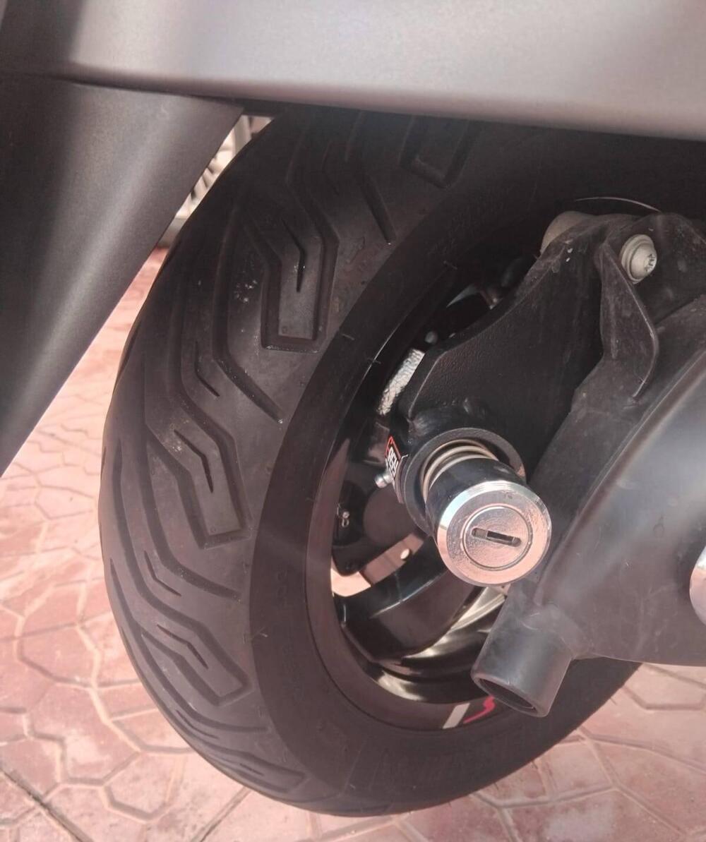 Vespa GTS 300 Super Sport (2023 - 24) (11)