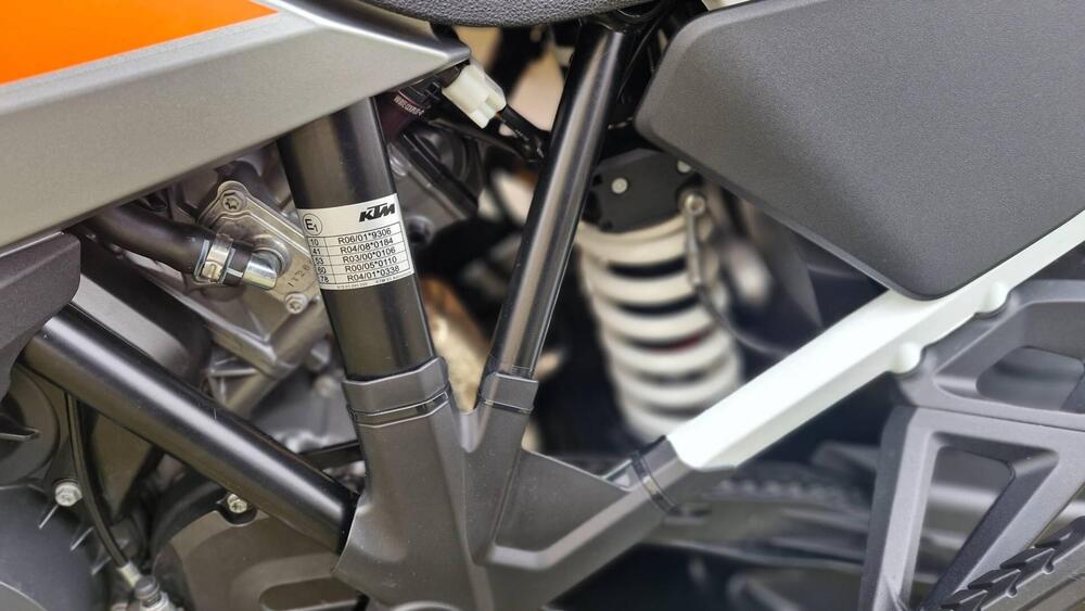 KTM 1290 Super Adventure S (2022 - 25) (14)