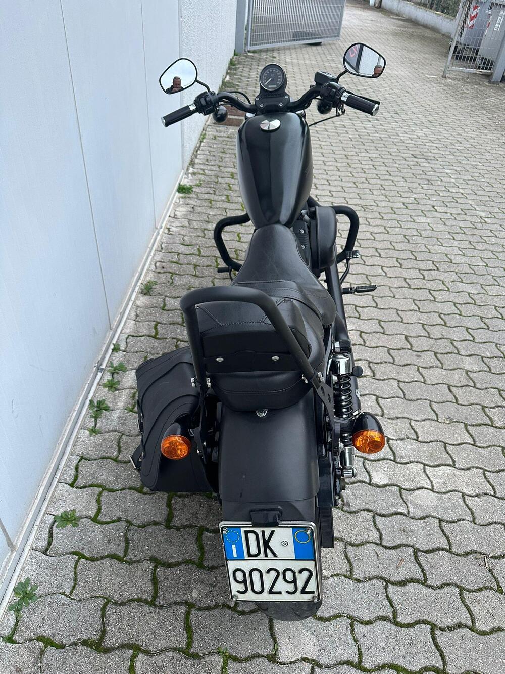 Harley-Davidson 883 Iron (2009 - 11) - XL 883N (3)