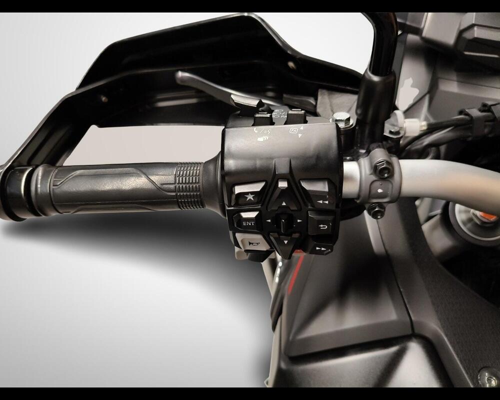 Honda Africa Twin CRF 1100L DCT (2020 - 21) (9)