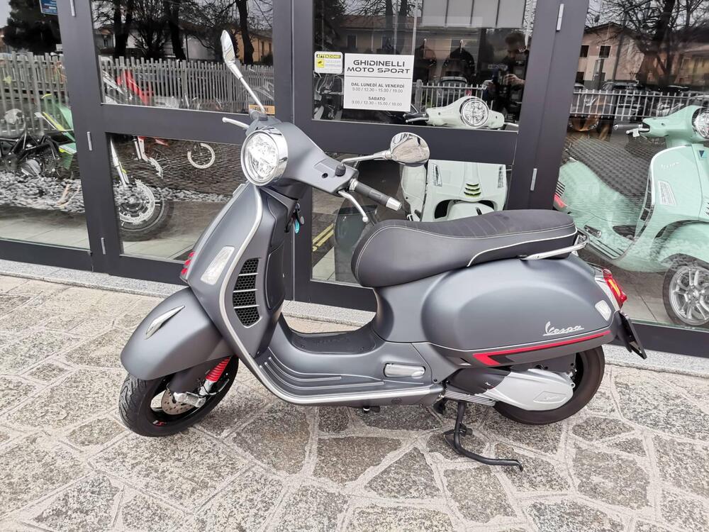 Vespa GTS 300 Super Sport Hpe (2021 - 22)