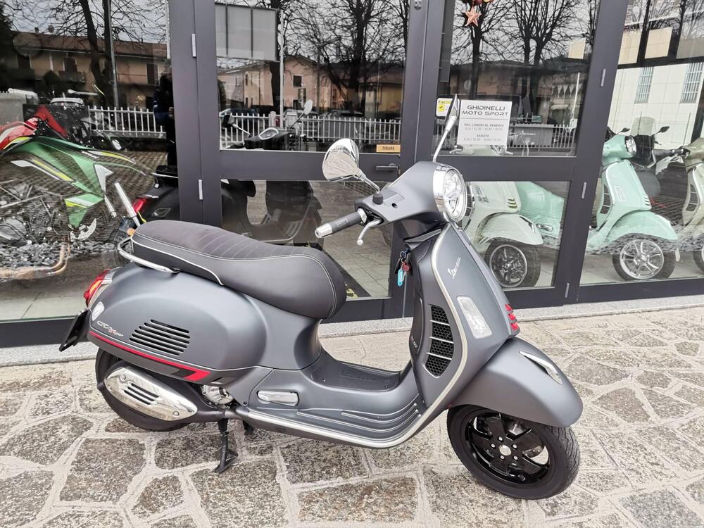 Vespa GTS 300 Super Sport Hpe (2021 - 22) (2)