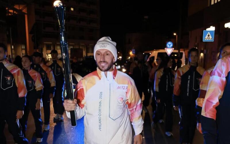 Da Roma a Palermo: Lupino e Cairoli portano la Fiamma Olimpica di Milano-Cortina 2026
