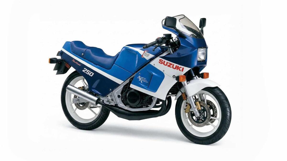 Suzuki RG 250 R (1988 - 89)