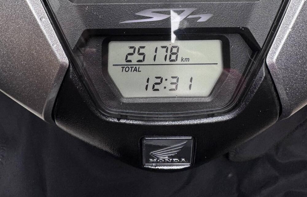 Honda SH 150 i (2017 - 19) (6)