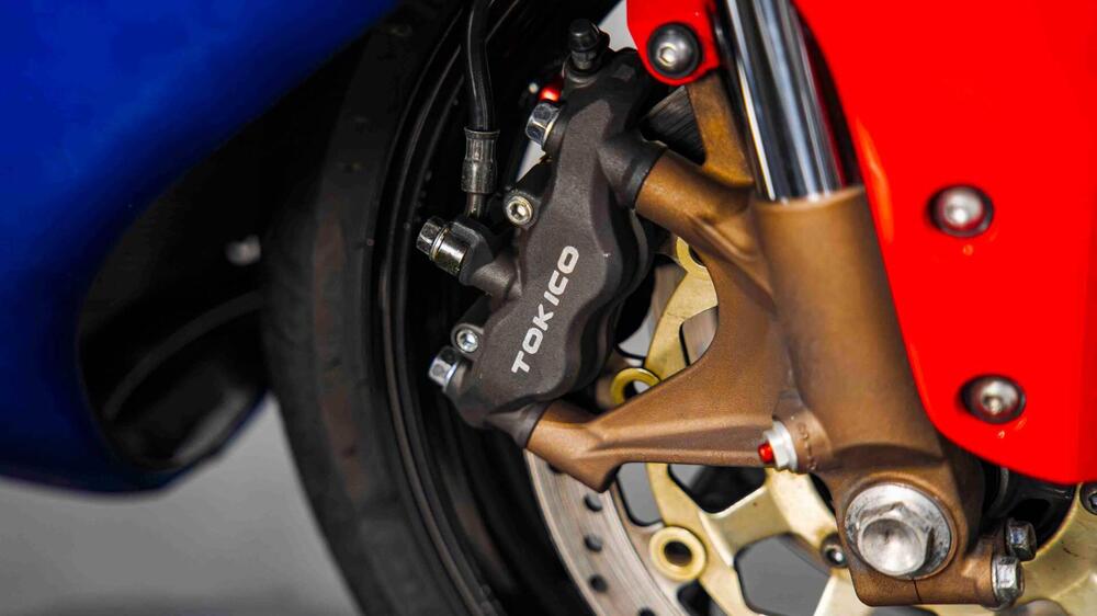 Honda CBR 1000 RR Fireblade (2004 - 05) (16)