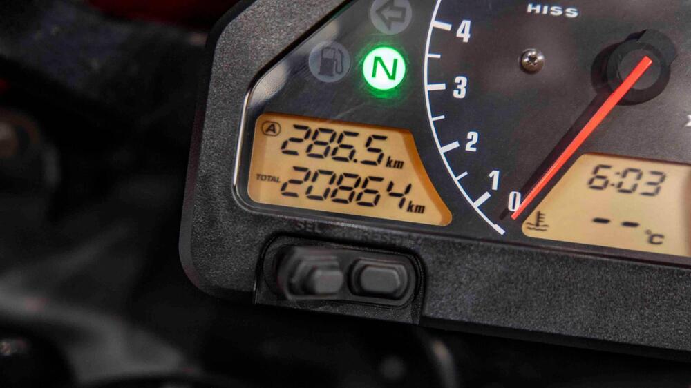 Honda CBR 1000 RR Fireblade (2004 - 05) (20)