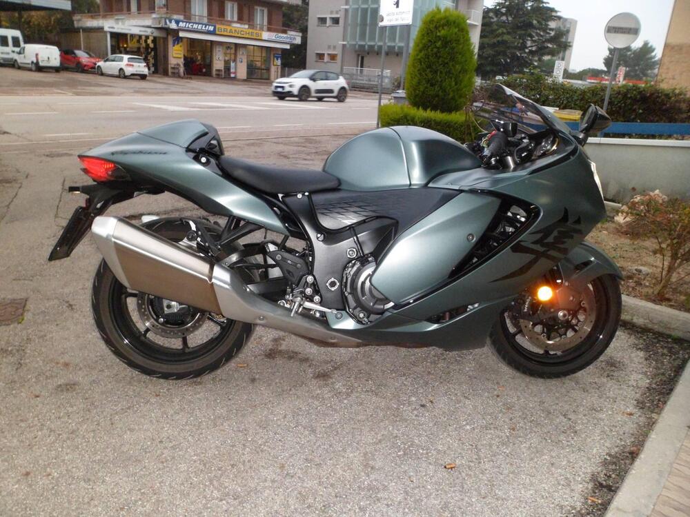 Suzuki GSX 1300 R Hayabusa (2025) (12)
