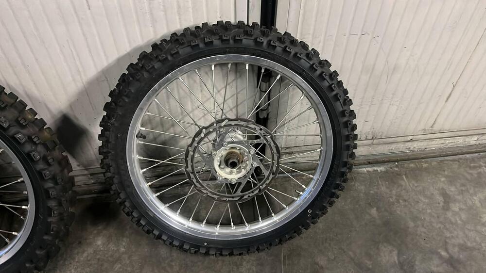 Ruote originali Honda CRF (2)