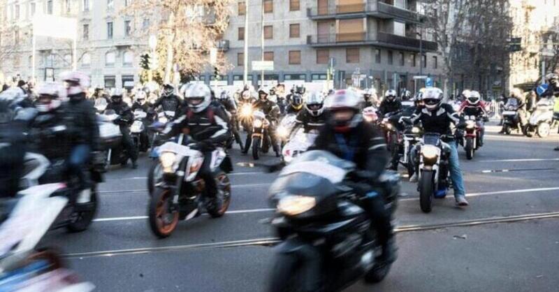Blocco moto a Milano rinviato?