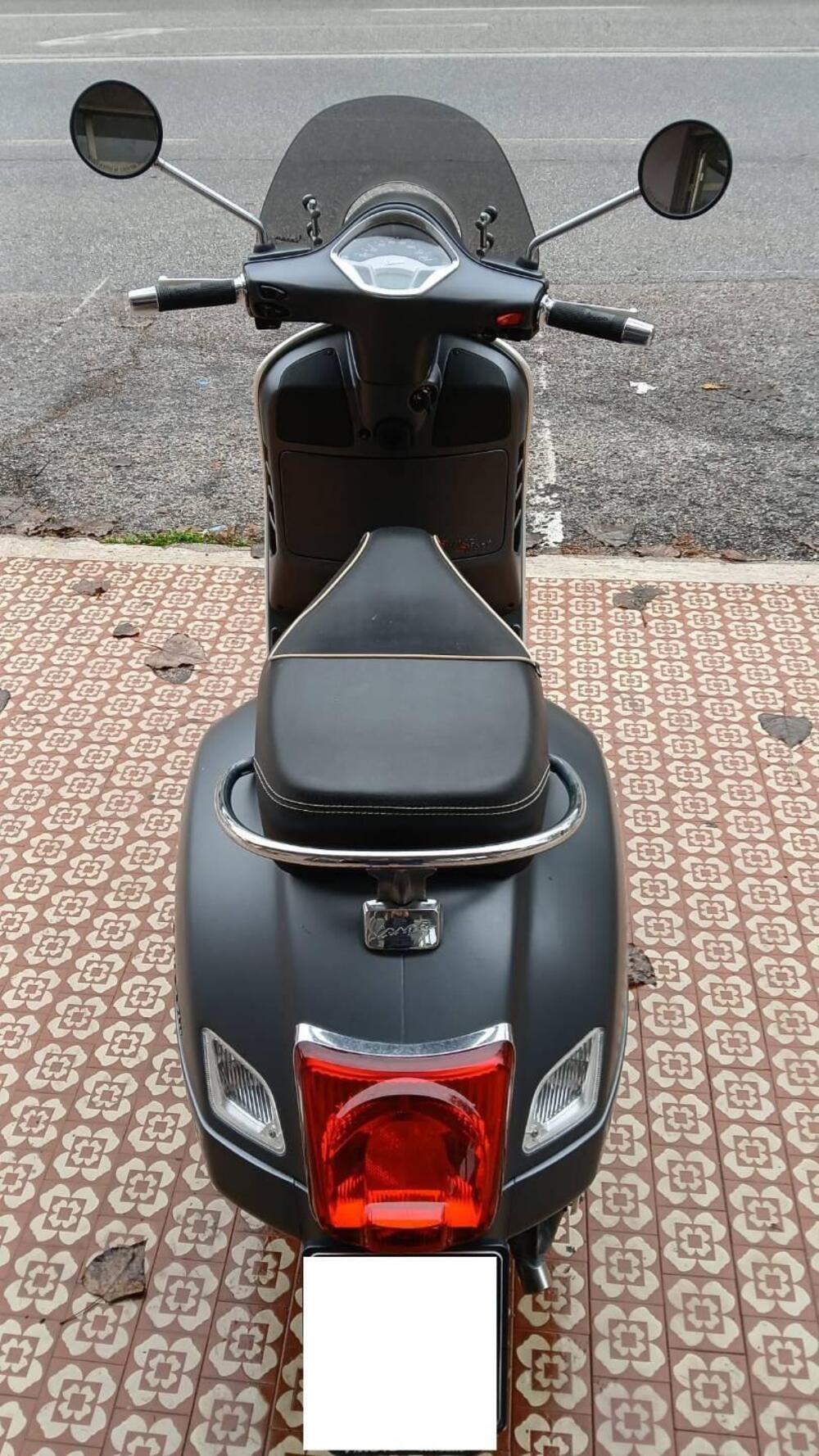 Vespa GTS 300 Super (2017 - 18) (4)