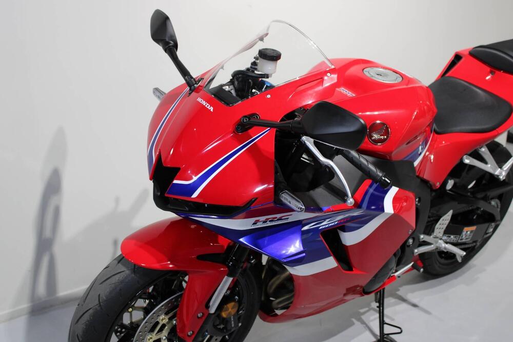 Honda CBR 600 RR (2024 - 25) (8)