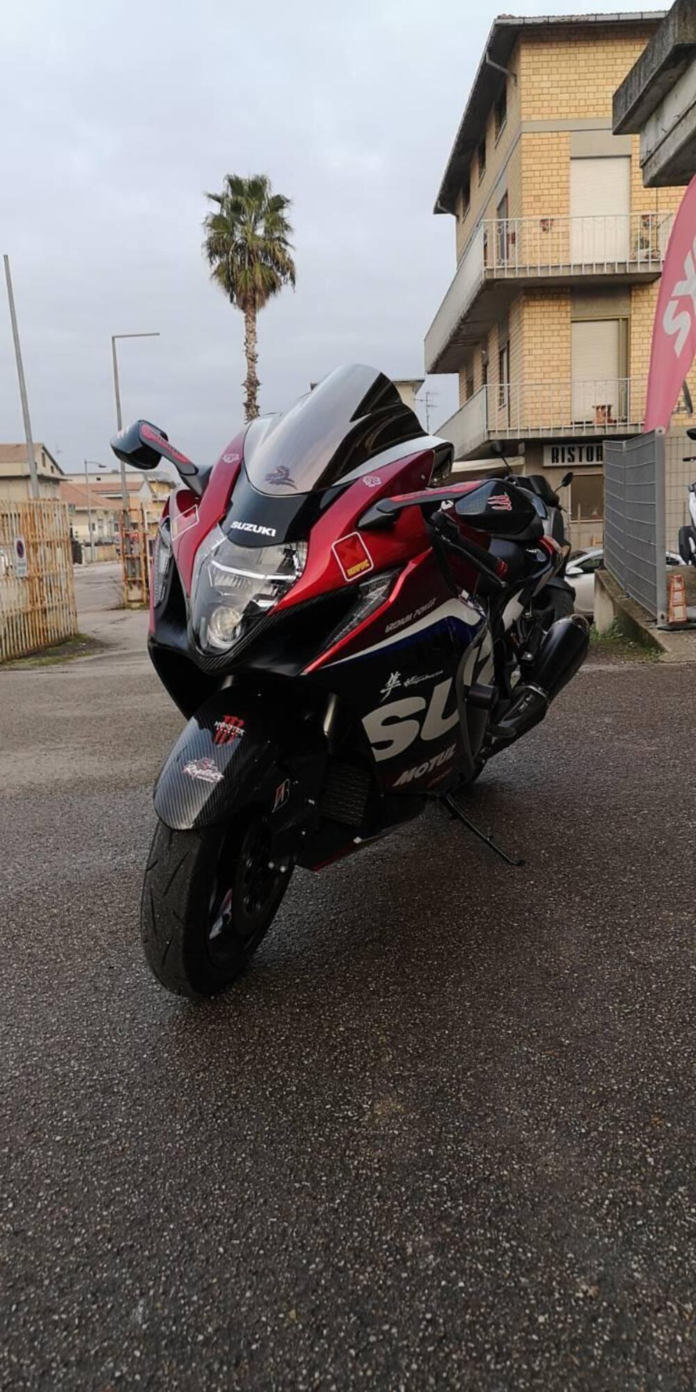 Suzuki GSX 1300 R Hayabusa (2021 - 24) (3)