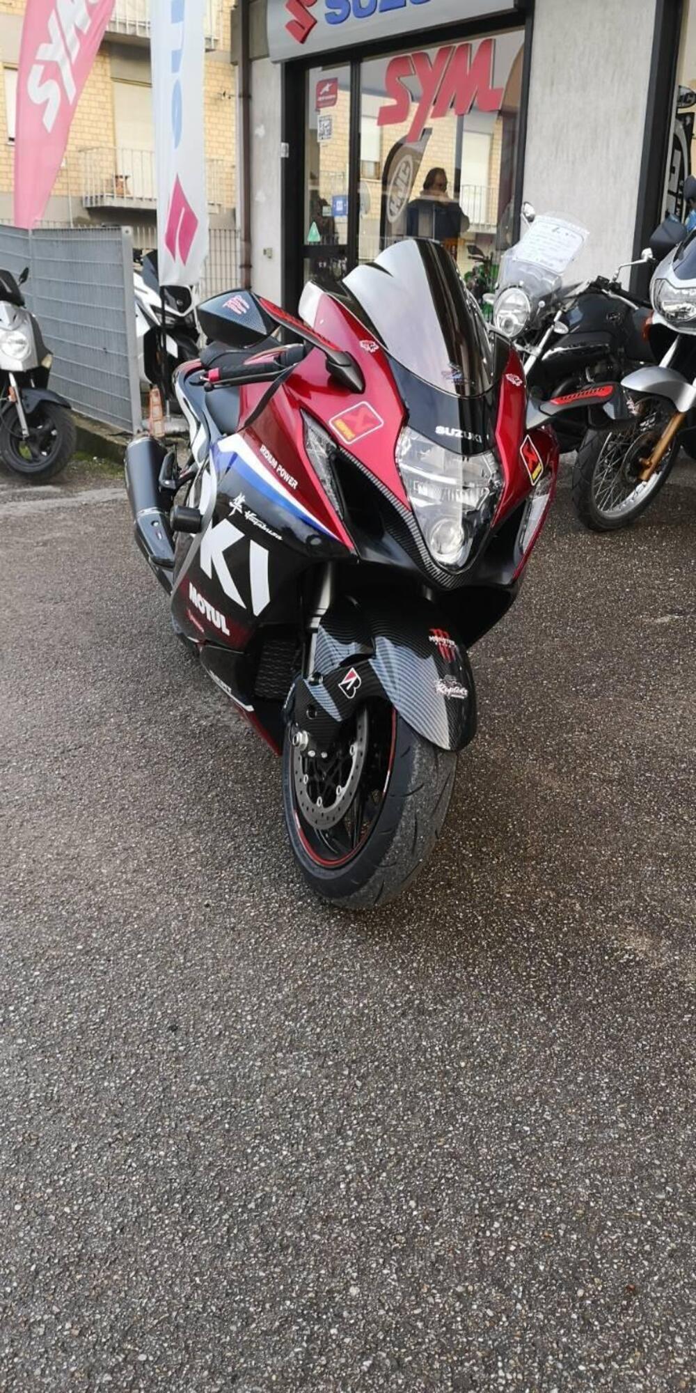 Suzuki GSX 1300 R Hayabusa (2021 - 24) (4)