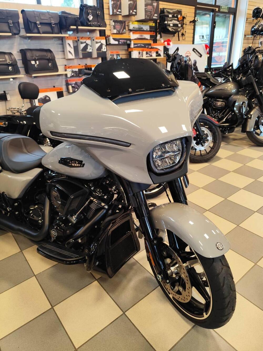 Harley-Davidson Street Glide (2024 - 25) (5)