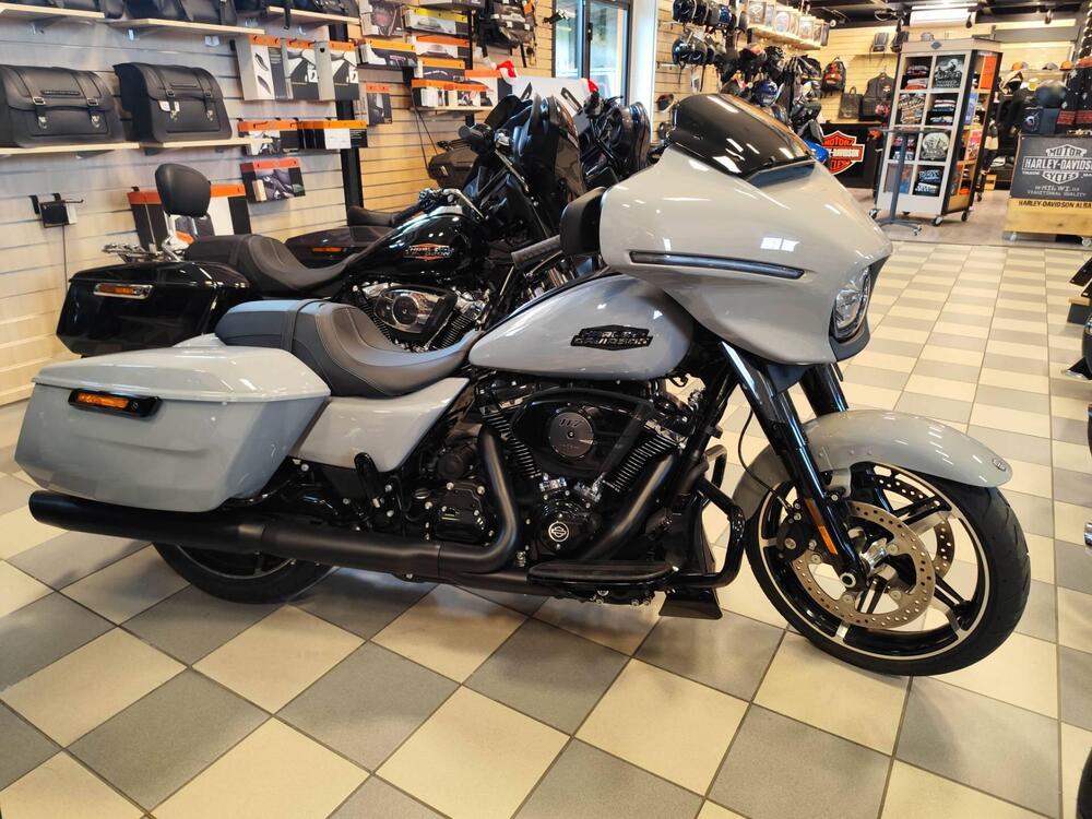 Harley-Davidson Street Glide (2024 - 25)