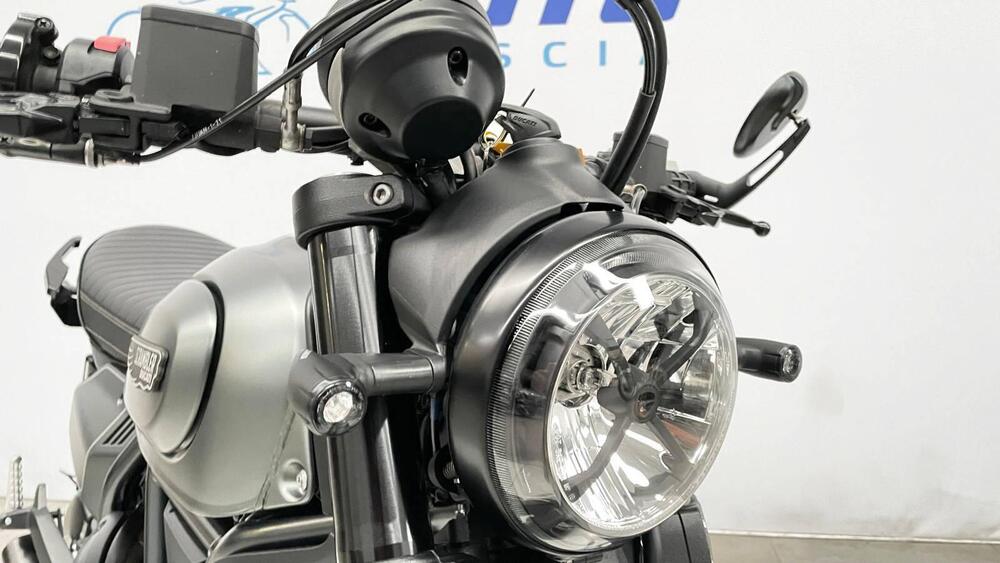 Ducati Scrambler 800 Night Shift (2021 - 22) (15)