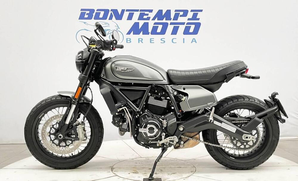 Ducati Scrambler 800 Night Shift (2021 - 22) (2)