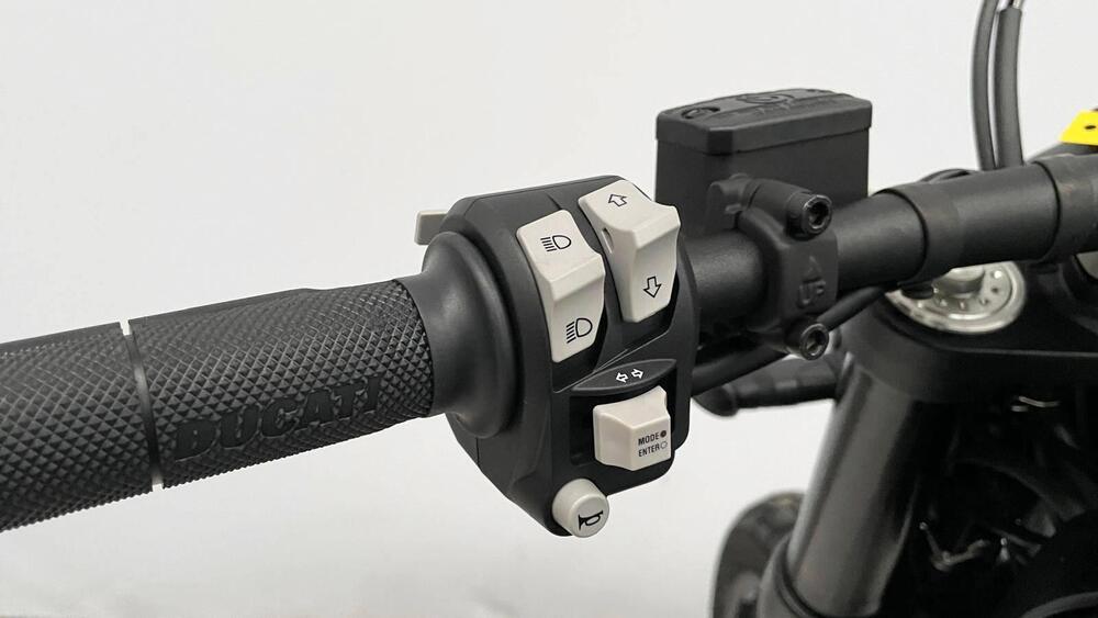Ducati Scrambler 800 Night Shift (2021 - 22) (9)