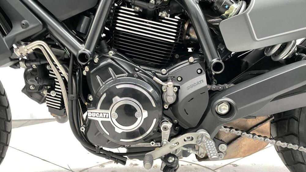 Ducati Scrambler 800 Night Shift (2021 - 22) (7)