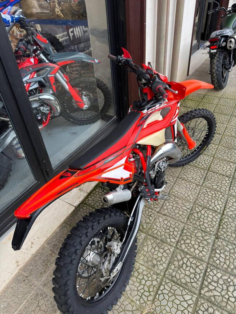 Betamotor RR 125 2T Enduro (2024) (4)