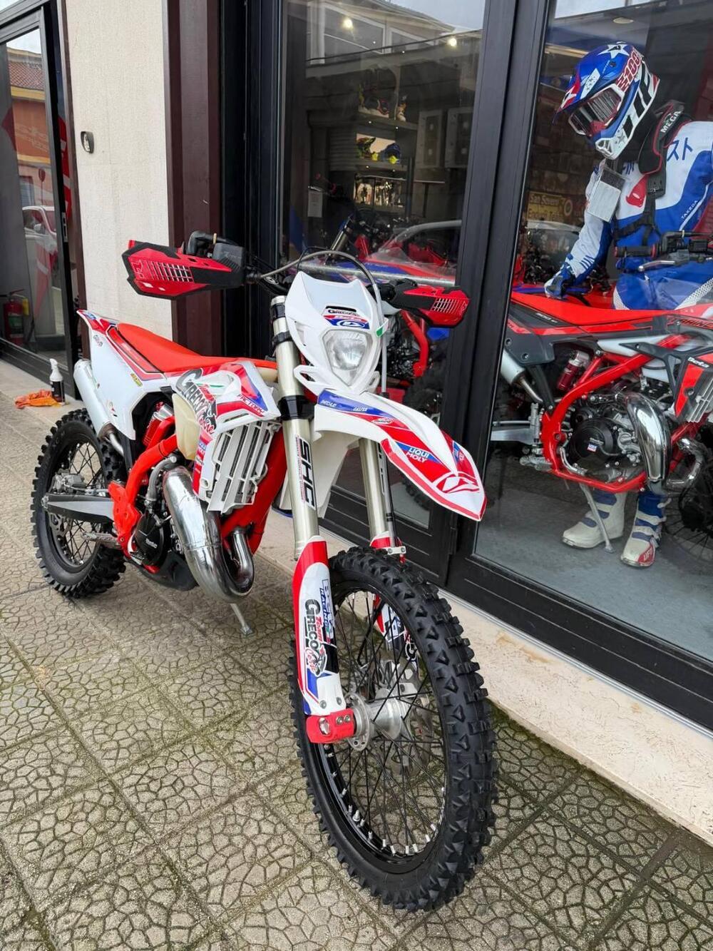 Betamotor RR 125 2T Enduro Race (2025) (2)