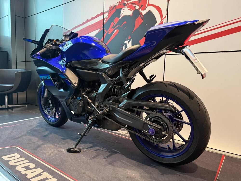 Yamaha YZF R7 (2021 - 25) (9)