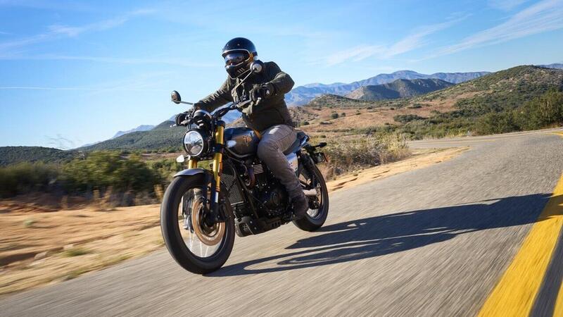 &Egrave; ancora il riferimento tra le Scrambler? Il nostro TEST della Triumph 900 m.y. 2026 [VIDEO]