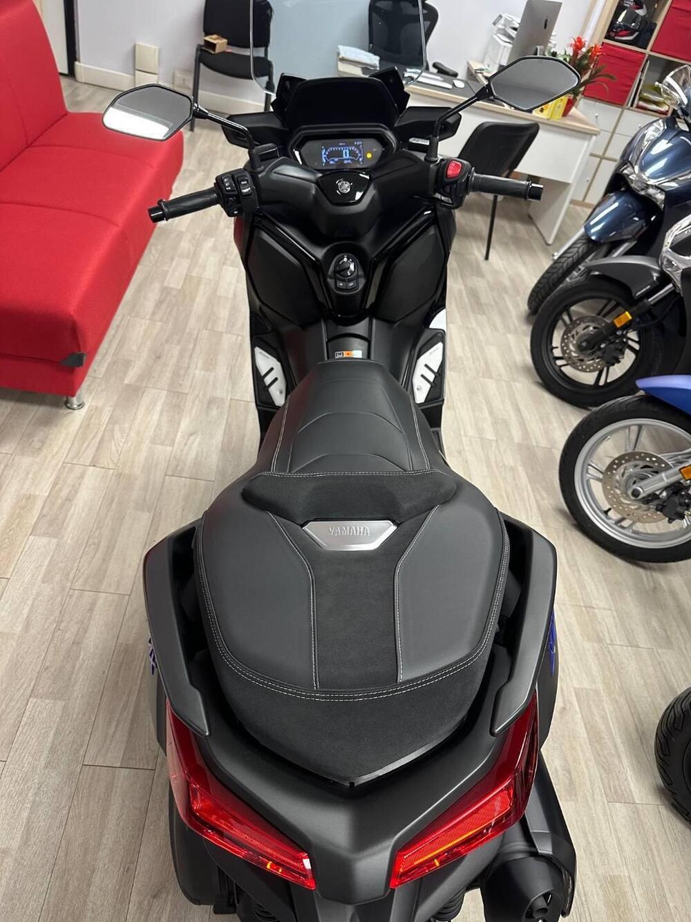 Yamaha X-Max 300 Tech Max (2021 - 24) (5)