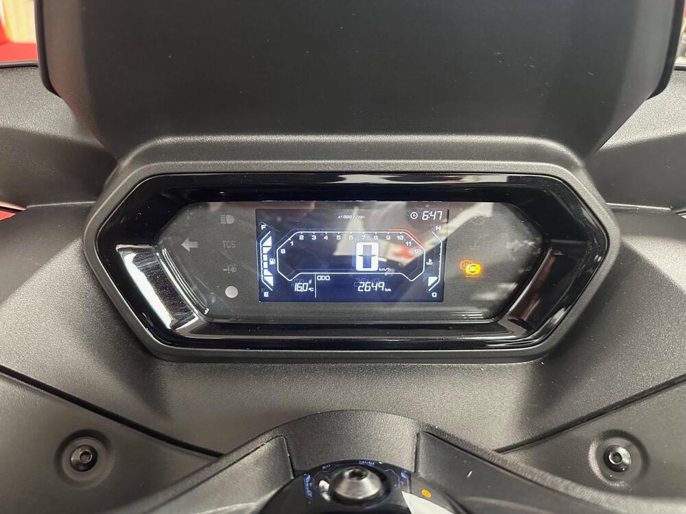 Yamaha X-Max 300 Tech Max (2021 - 24) (7)