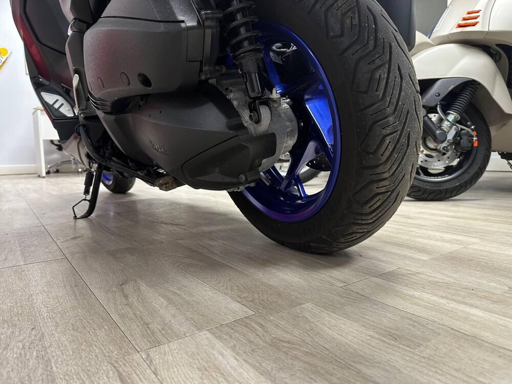 Yamaha X-Max 300 Tech Max (2021 - 24) (9)