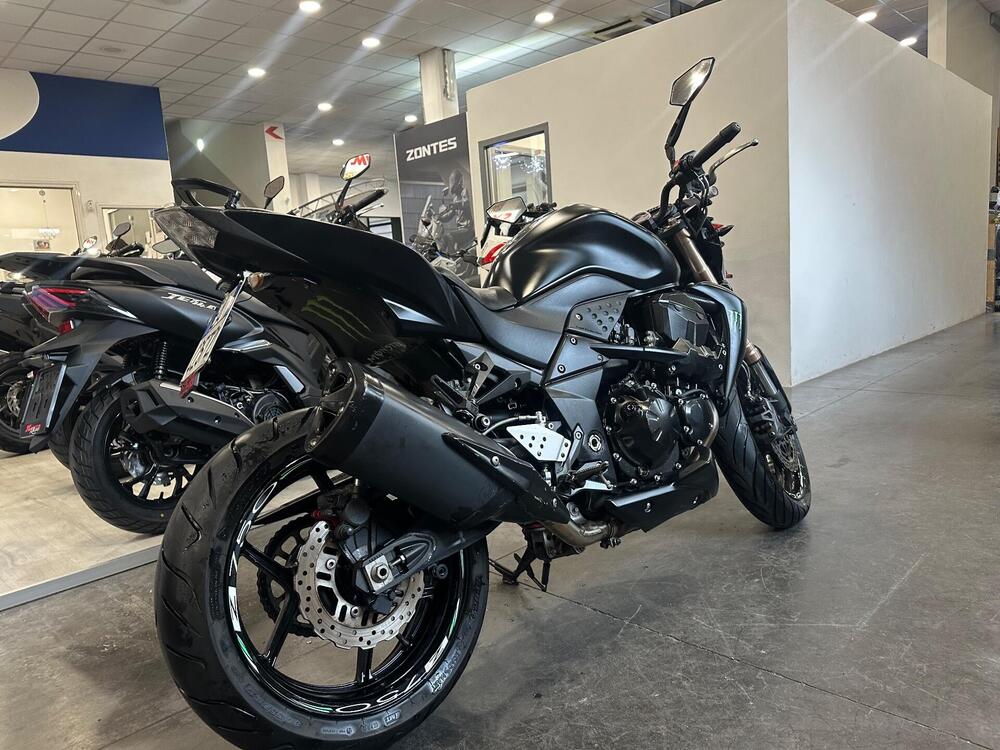 Kawasaki Z 750 R (2011 - 14) (3)