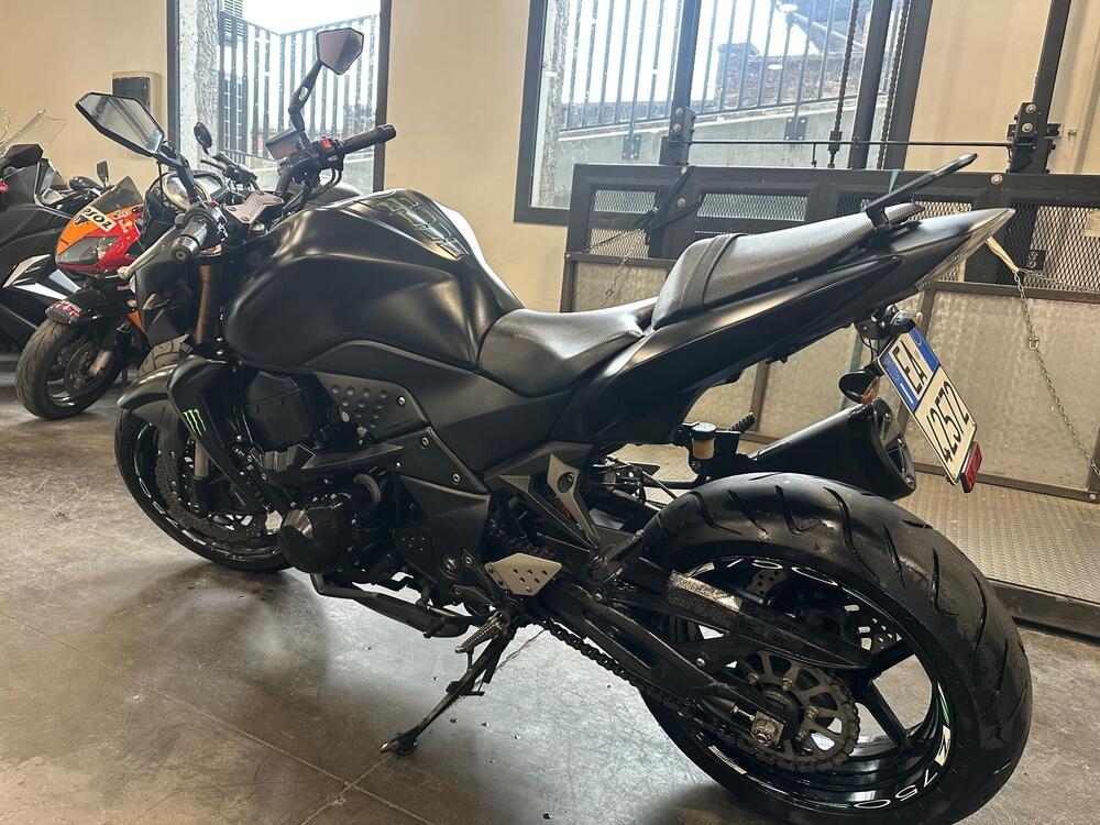 Kawasaki Z 750 R (2011 - 14) (9)