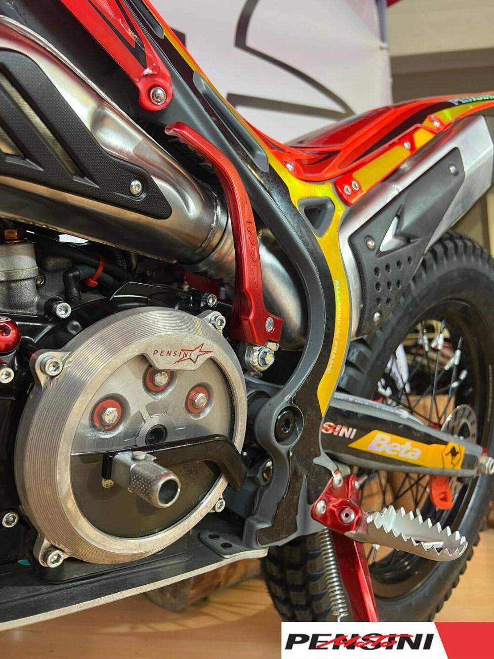 Betamotor Evo 300 2T (2025) (4)