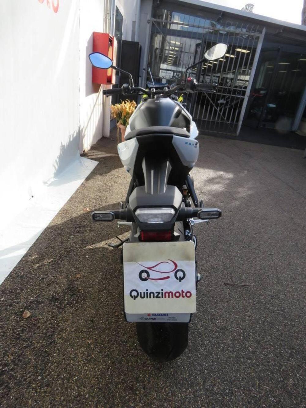 Suzuki GSX-8S (2023 - 24) (4)