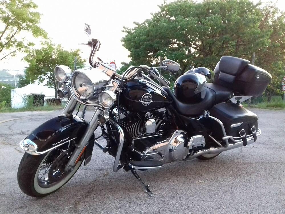 Harley-Davidson 1584 Road King Classic (2007 - 10) - FLHRC (15)